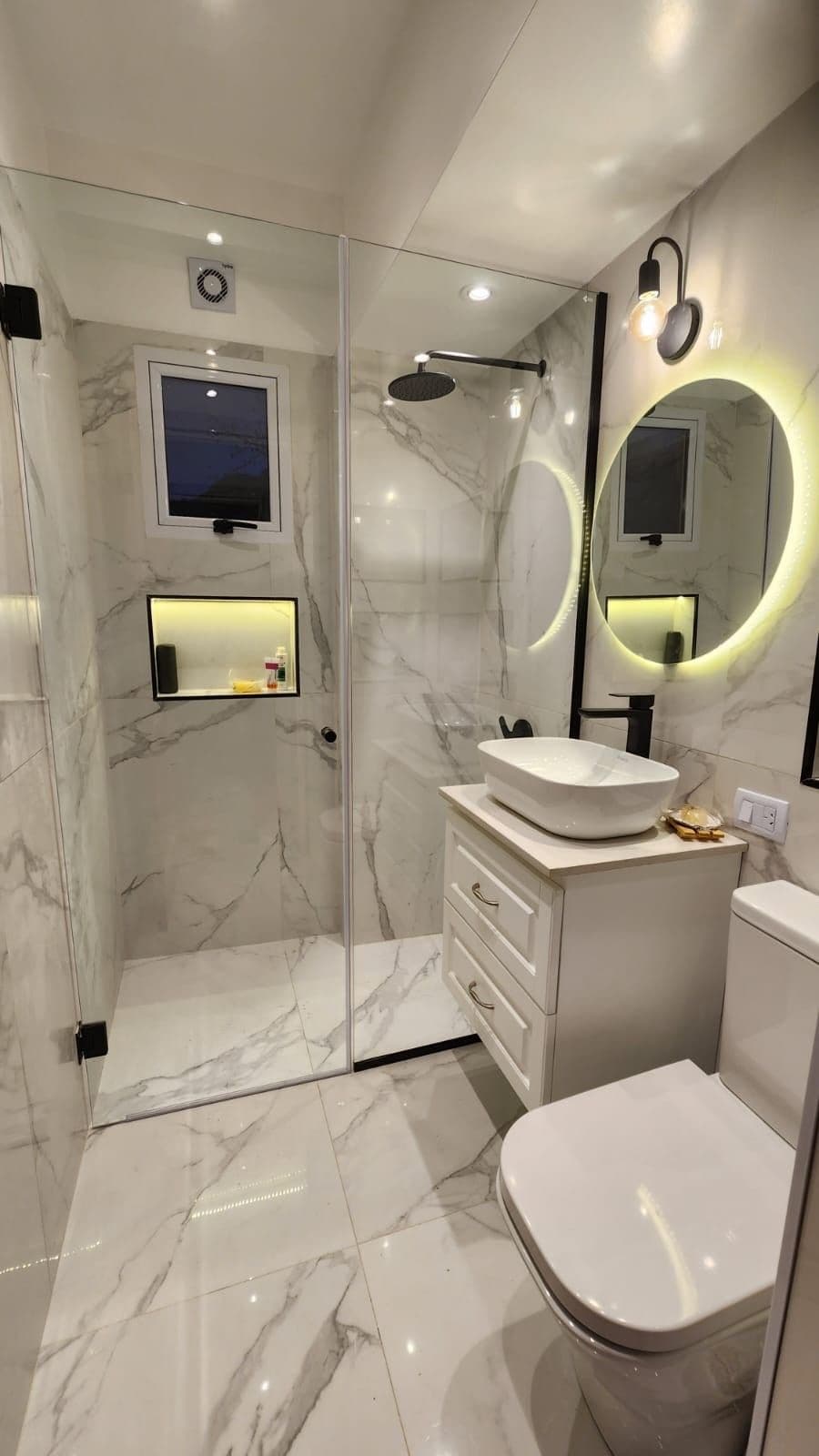 Modern Minimalism / Luxury Contemporary