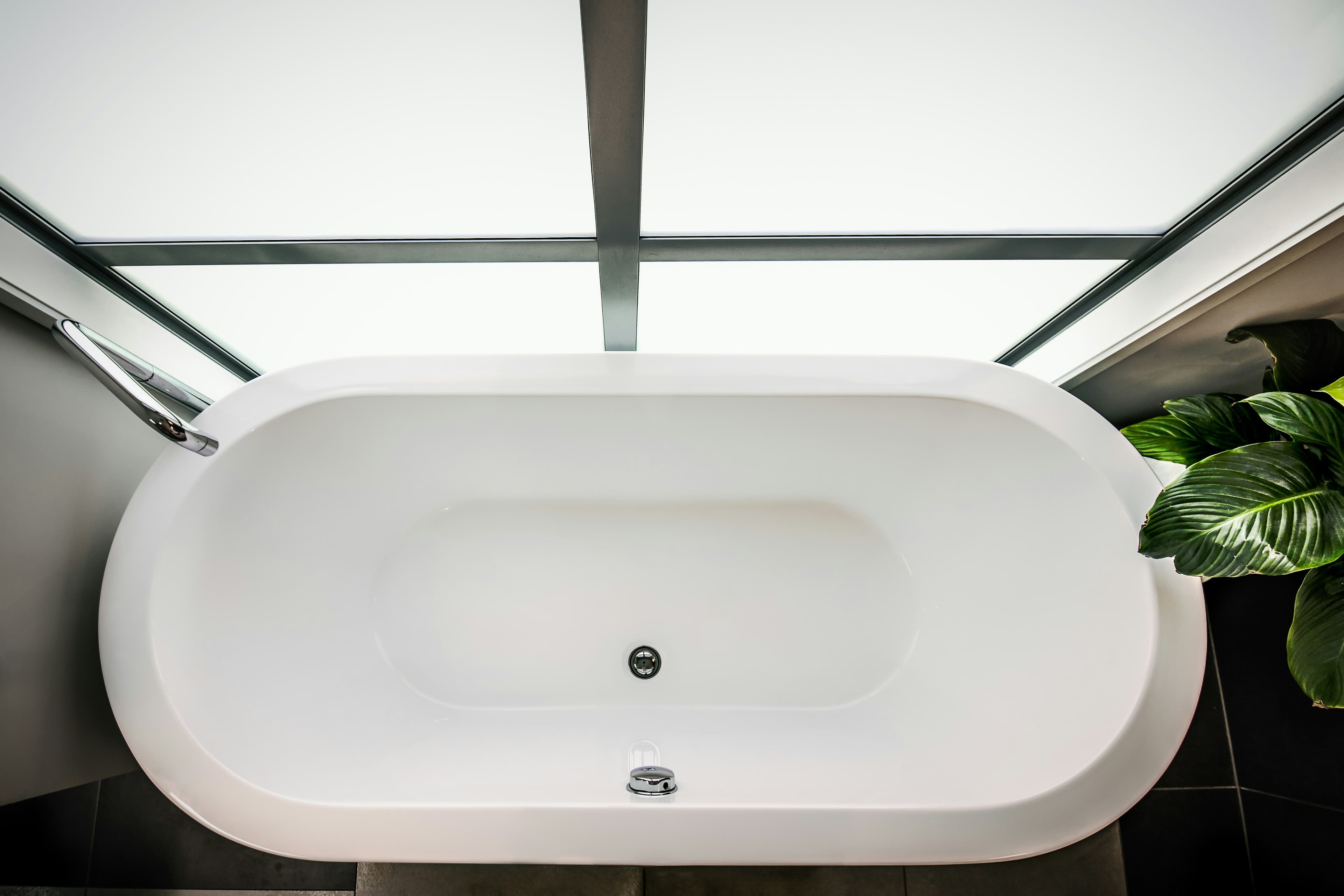 Luxury bathtub installation