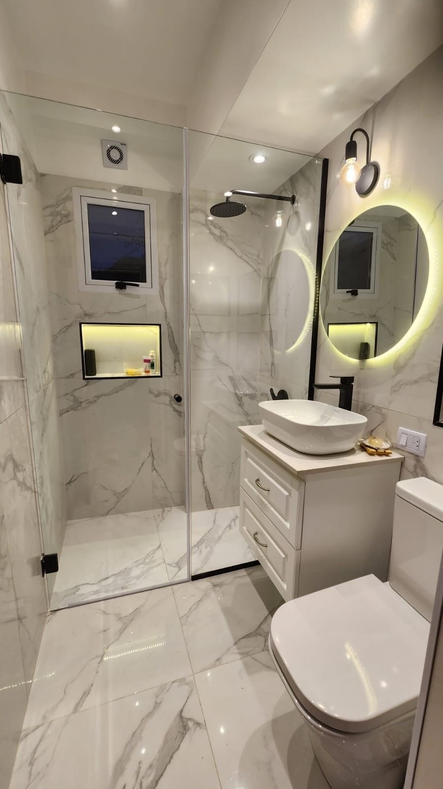 Modern Minimalism / Luxury Contemporary