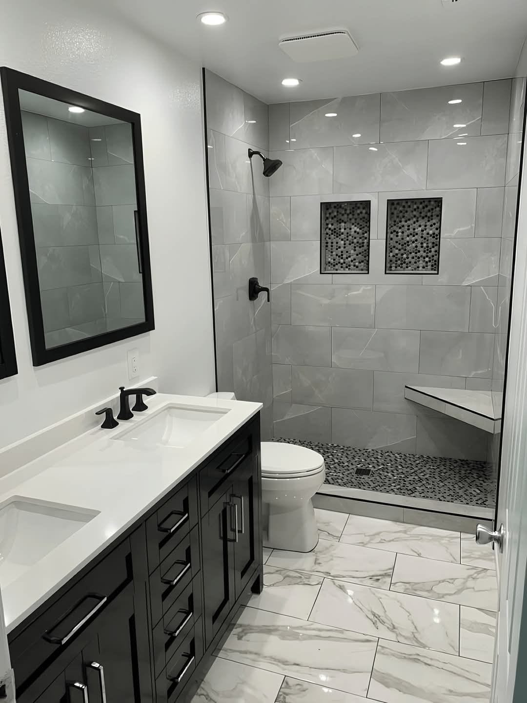 Monochrome High-Contrast Master Suite